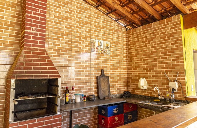 Casa c Wi-Fi, piscina e churrasqueira em Itanhaém