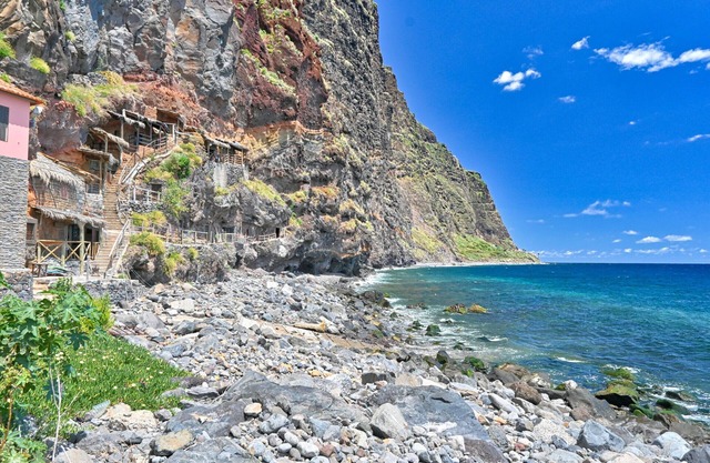 Casa Calhau da Lapa, a Home in Madeira
