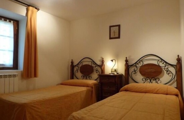 Casa Casbas - Apartment 1 (6 pax)