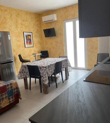 Casa Caselle intero appartam indipend 100mq 2 stanze 2 bagni e cucina