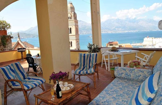 Casa Cattredale amazing sea view in Gaeta