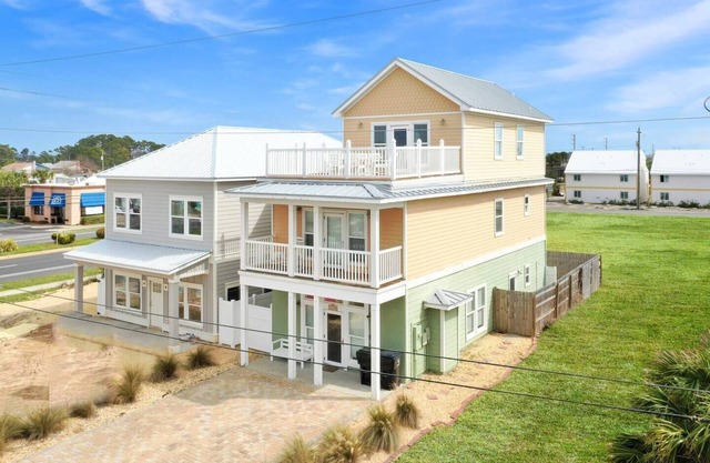Casa Cobia - Heated Pool! 4BR/4BA Sleeps 12!