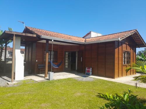 Casa Colonial em Guaratuba, próximo a praia