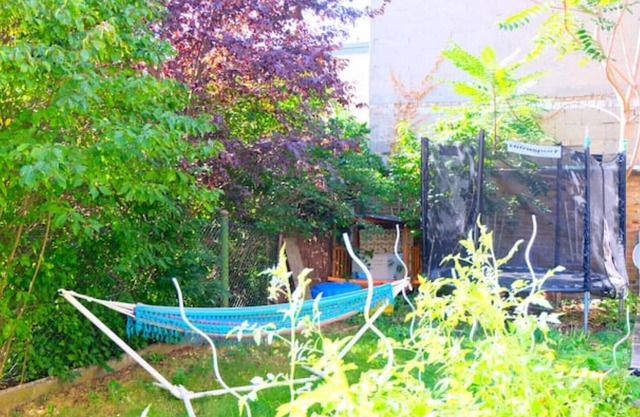 Casa Colore with Garden and Courtyard