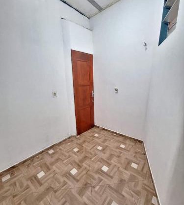 CASA COM 3 QUARTO COP 30 PRÓXIMO A AEROPORTO bairro marambaia