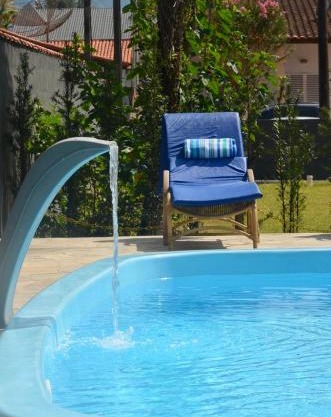 Casa com piscina 500m da praia condomínio Morada da Praia