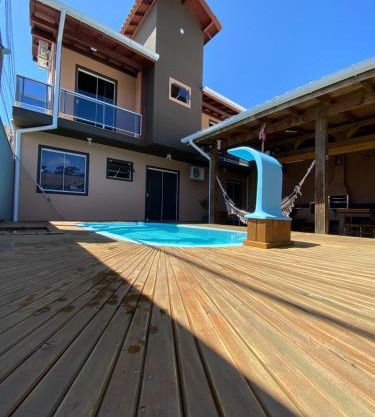 Casa com piscina