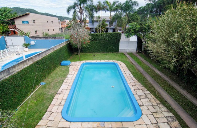 Casa com piscina privativa na Barra da Lagoa P506