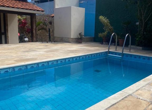 Casa com piscina cabo frio