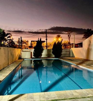 Casa com piscina e churrasqueira Itanhaém