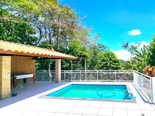 Casa com piscina em Guaramiranga - Chalé Verdelândia