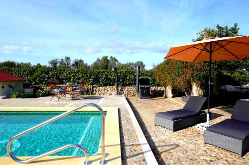 Casa con piscina en bonito entorno Mia