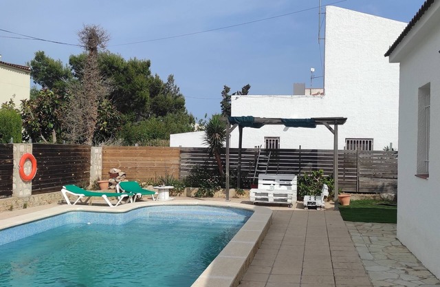 Casa con Piscina Individual