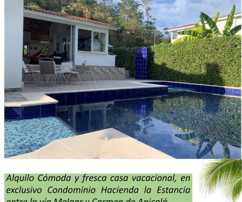 Casa con piscina privada Vía melgar Carmen de Apicalá