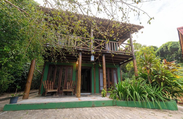 Casa da Floresta Imbassai located 200m from the river and 300m from the beach