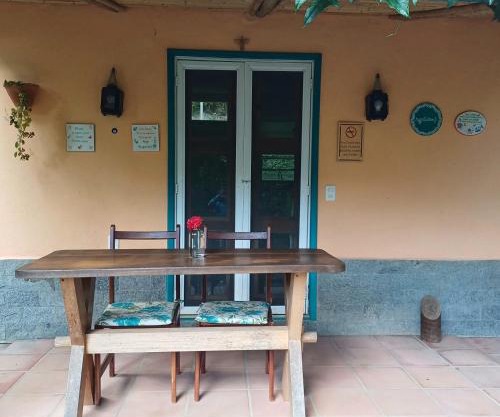 Casa das flores - Paraiso no Vale das Videiras, com natureza, canto dos pássaros e perto do centrinho