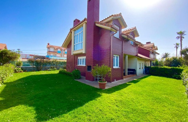 Casa de Anmar casa independiente con jardín, Ajo