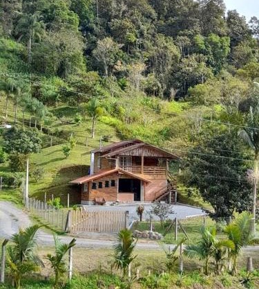 Casa de campo Blumenau 21km da vila germânica