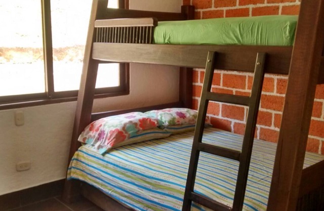 Casa de Campo Guatape-Peñol Includes employee
