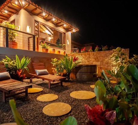 Casa de las Flores- Bugambilias