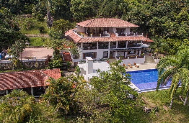 Casa de Lujo con piscina privada - La Mesa Cundinamarca