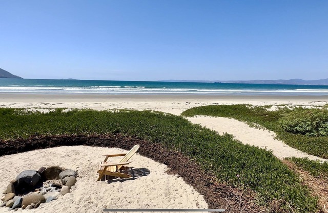 Casa de Paz, House of Peace, recently updated offering spectacular ocean views.