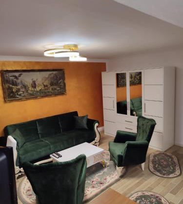Casa de pe colt