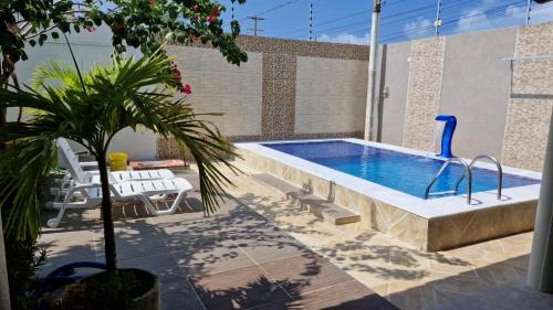 CASA de PRAIA A 2 KM DA PRAIA FRANCÊS 3 QUARTOS SENDO 1 SUITE