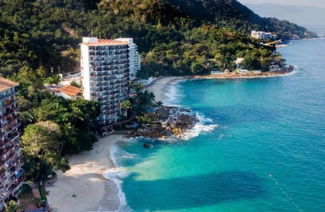 Casa de Rada - Beach/Ocean Front Penthouse Condo on the best beach