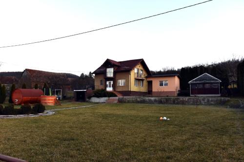 Casa de Sub Vale