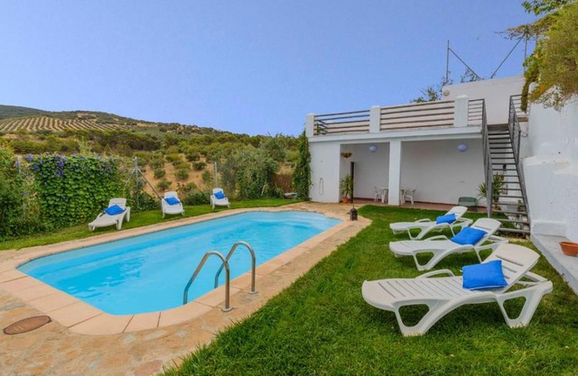 Casa Dehesa de las Casas Algarinejo by Ruralidays