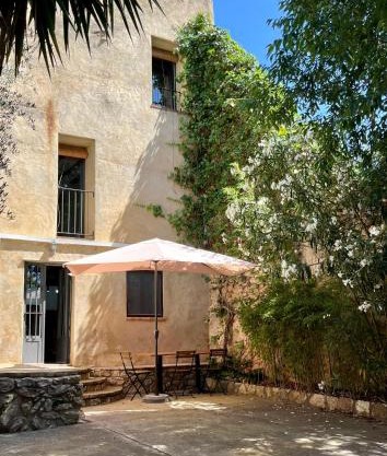 Casa del Racó, Turisme Rural Calma i Pedra a 14 minuts de la platja