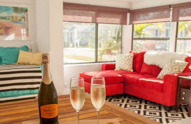 Casa del Tren - Rare Availability + Serious Fun!