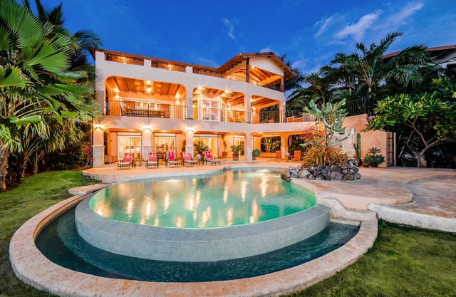 Casa Dewey Pacifica Luxury Beachfront Living in Playa Negra