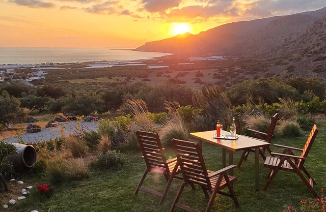 Casa di Olive, a villa with fireplace and sea view