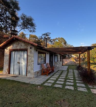 Casa di Pedra com linda vista para natureza - Miguel Pereira