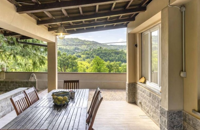Casa di Sara (GBG100) by Interhome