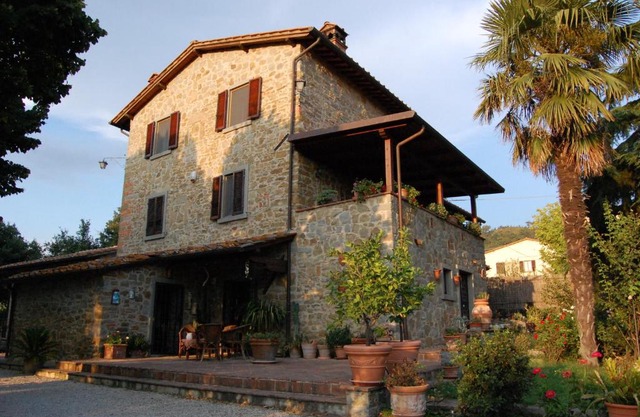 Casa Dina