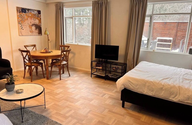 Casa Disa, Apartment, a Boutique Guesthouse in family friendly Laugardalur Park