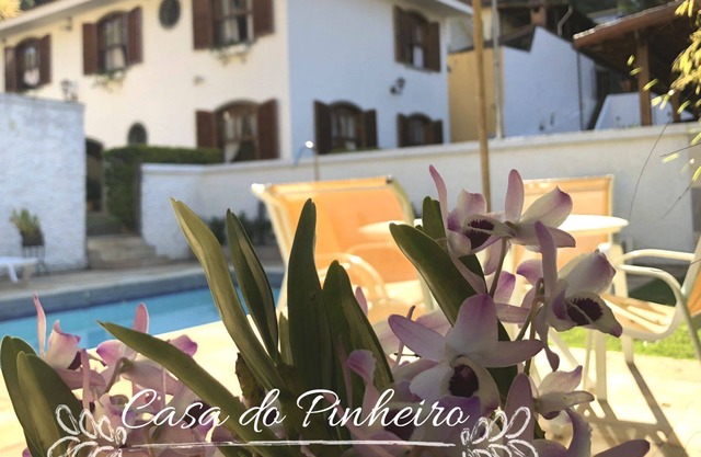 CASA DO PINHEIRO - Petrópolis - 4 Bedrooms / Swimming Pool / Fireplace / Green Area