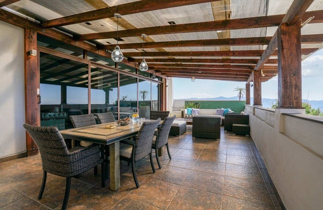 Casa El Mirador Taxco | Jacuzzi and Terrace