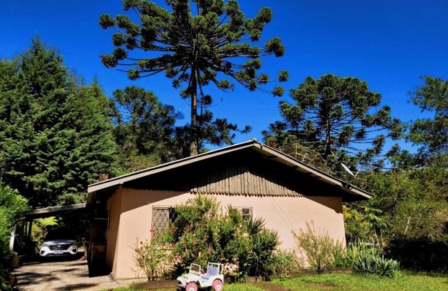 Casa em Campos do Jordão - 3 quartos, com churrasqueira