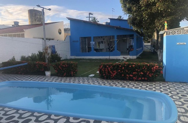 Casa em Serrambi com Piscina e Terraço Amplo