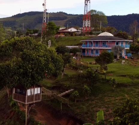 Casa en el árbol en Titiribi