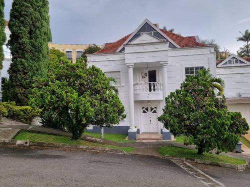 Casa en el poblado - Tesoro