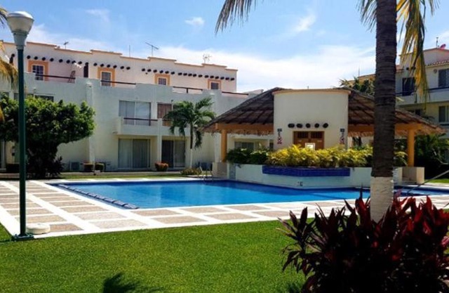 Casa en renta para descanso en Zona Diamante de Acapulco excelentes instalaciones y ubicación