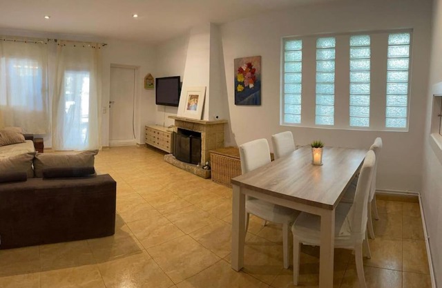 Casa entera adosada a 100 metros de la playa