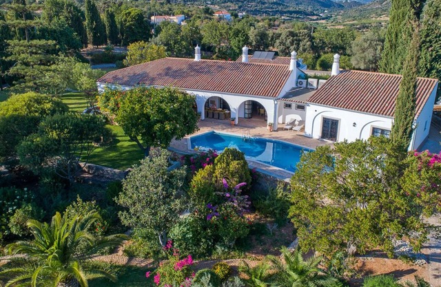 Casa Estoi | Luxury colonial-style villa with private pool!