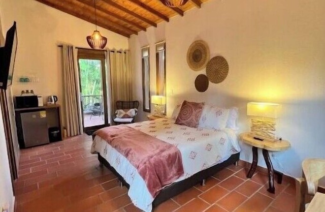 CASA EVE HOTEL Luxury suite w/jacuzzi nbreakfast included