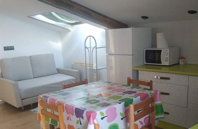 Casa Evita, 500 meters from the beach, with wonderful paths, a paradise, discover it...